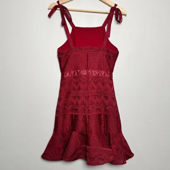 Two Sisters The Label Shona Dress in a Dark Red Sz 4 - Picture 5 of 8